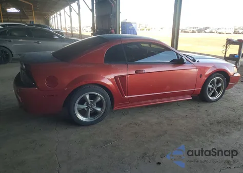 2001 Ford Mustang from USA, damaged, VIN 1FAFP40441F145935